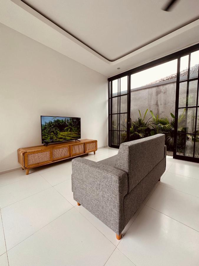 Emma'S Villa 세미냑 외부 사진